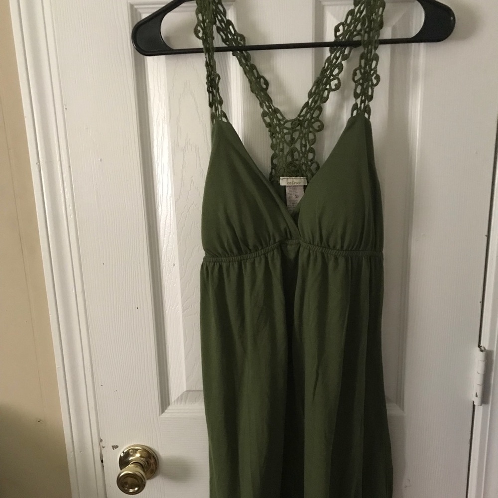 Cute dress!